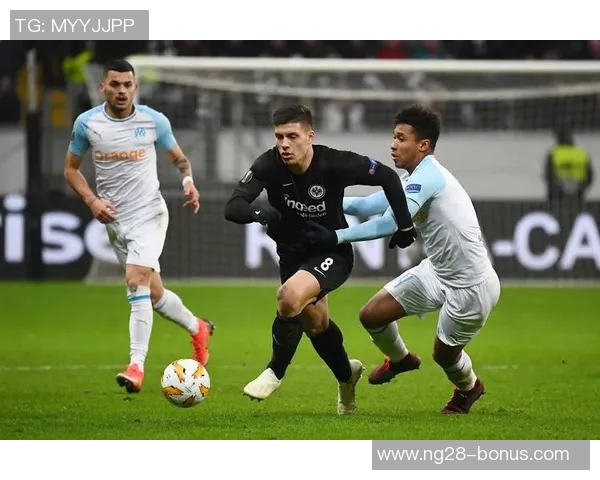 欧联杯激战利物浦大胜本菲卡点球大战精彩瞬间全场沸腾战术解析