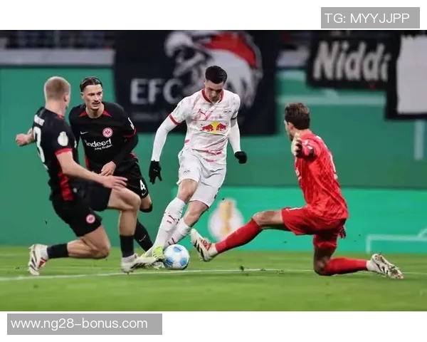 意甲激战:多特蒙德大胜拜仁点球大战点燃全场激情 意甲激战:多特蒙德大胜拜仁点球大战点燃全场激情