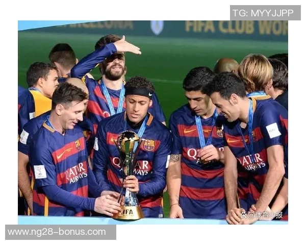 国王杯激战巴萨小胜曼联引发争议判罚全场沸腾