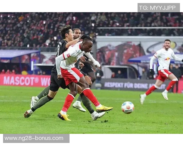 友谊赛精彩回顾拜仁小胜切尔西帽子戏法点燃全场激情 友谊赛精彩回顾拜仁小胜切尔西帽子戏法点燃全场激情