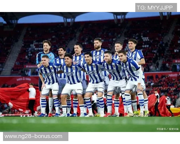 国王杯精彩对决里昂大胜热刺6-2引发全场震撼 国王杯精彩对决里昂大胜热刺6-2引发全场震撼