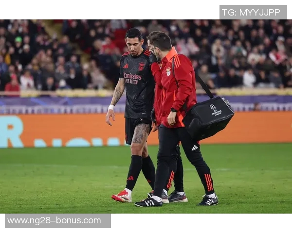 西甲激战波尔图逆转本菲卡绝杀瞬间点燃全场热情与转会传闻交织 西甲激战波尔图逆转本菲卡绝杀瞬间点燃全场热情与转会传闻交织